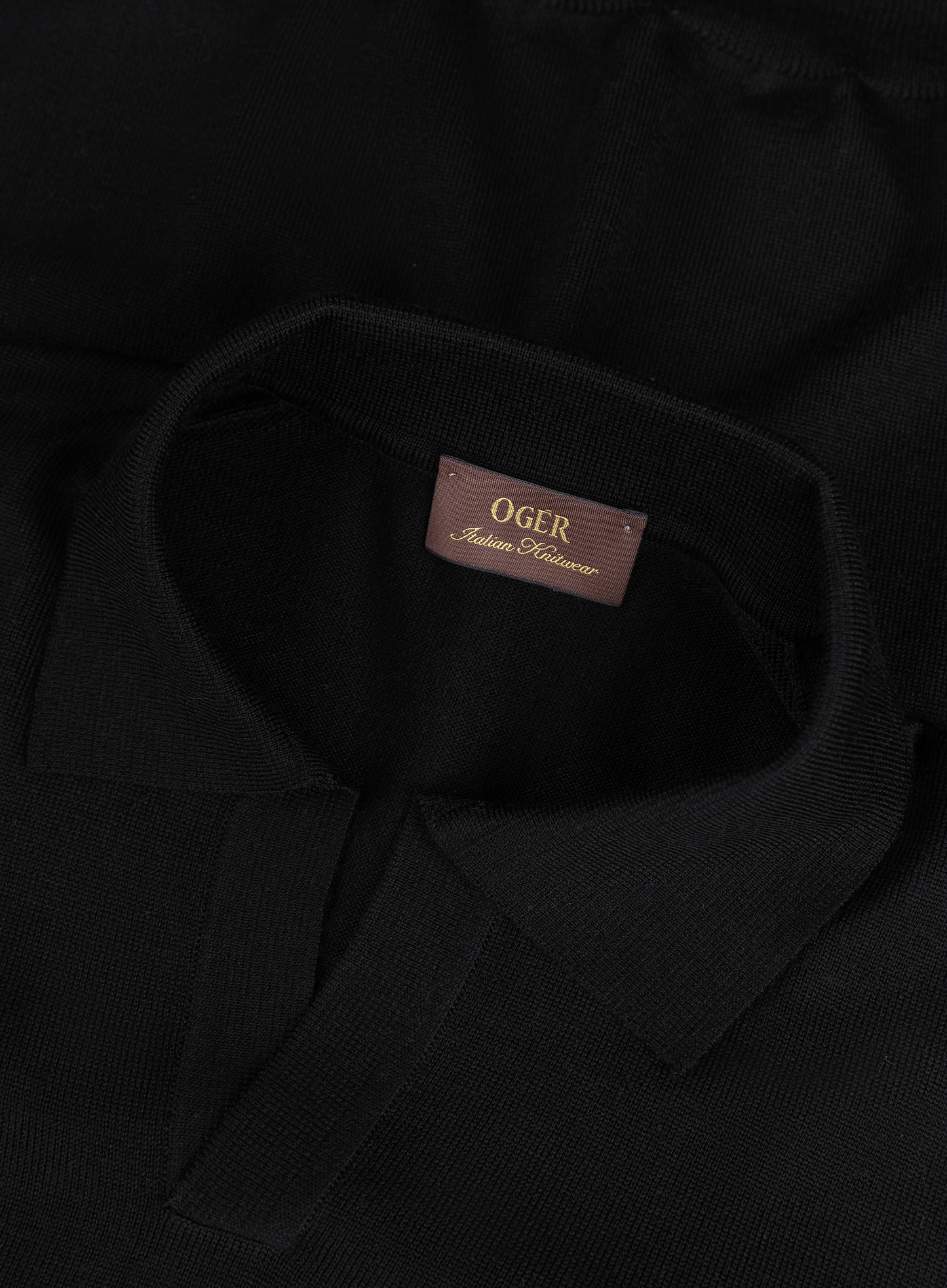 Buttonless polo van wol | FULL_WIDTH | Zwart