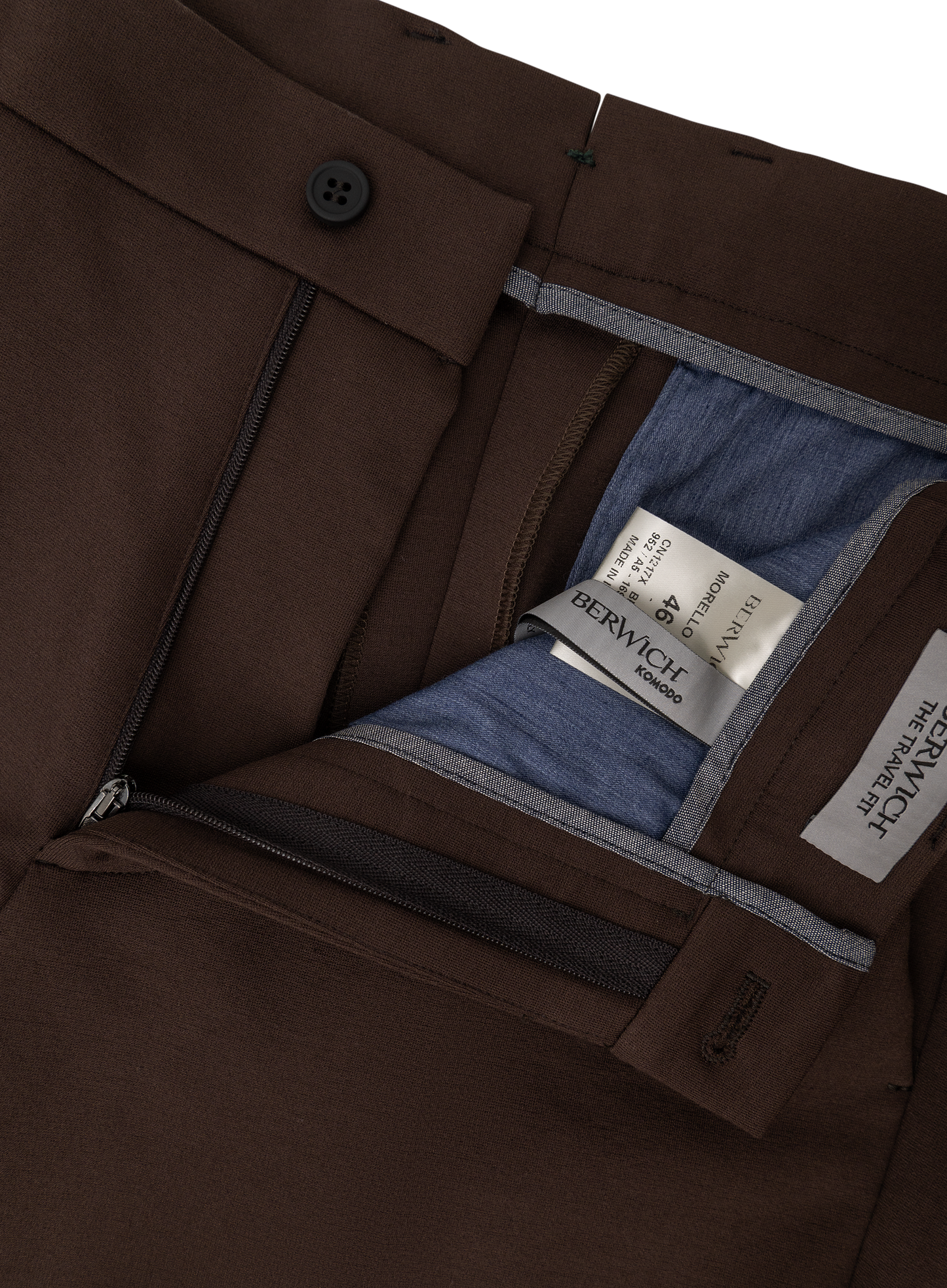 Morello chino | FULL_WIDTH | D.Bruin