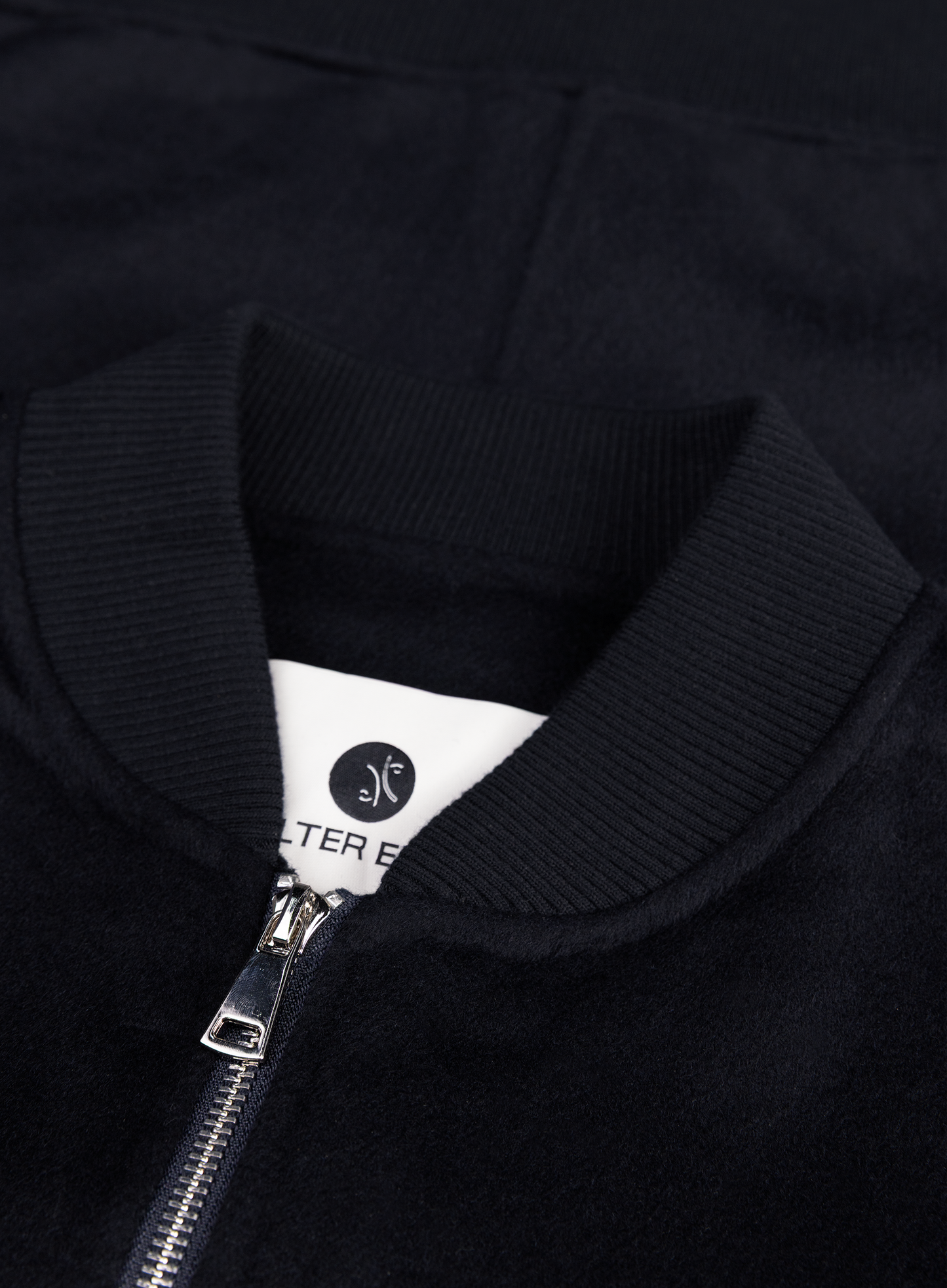 Mick jack van wol | FULL_WIDTH | BLUE NAVY