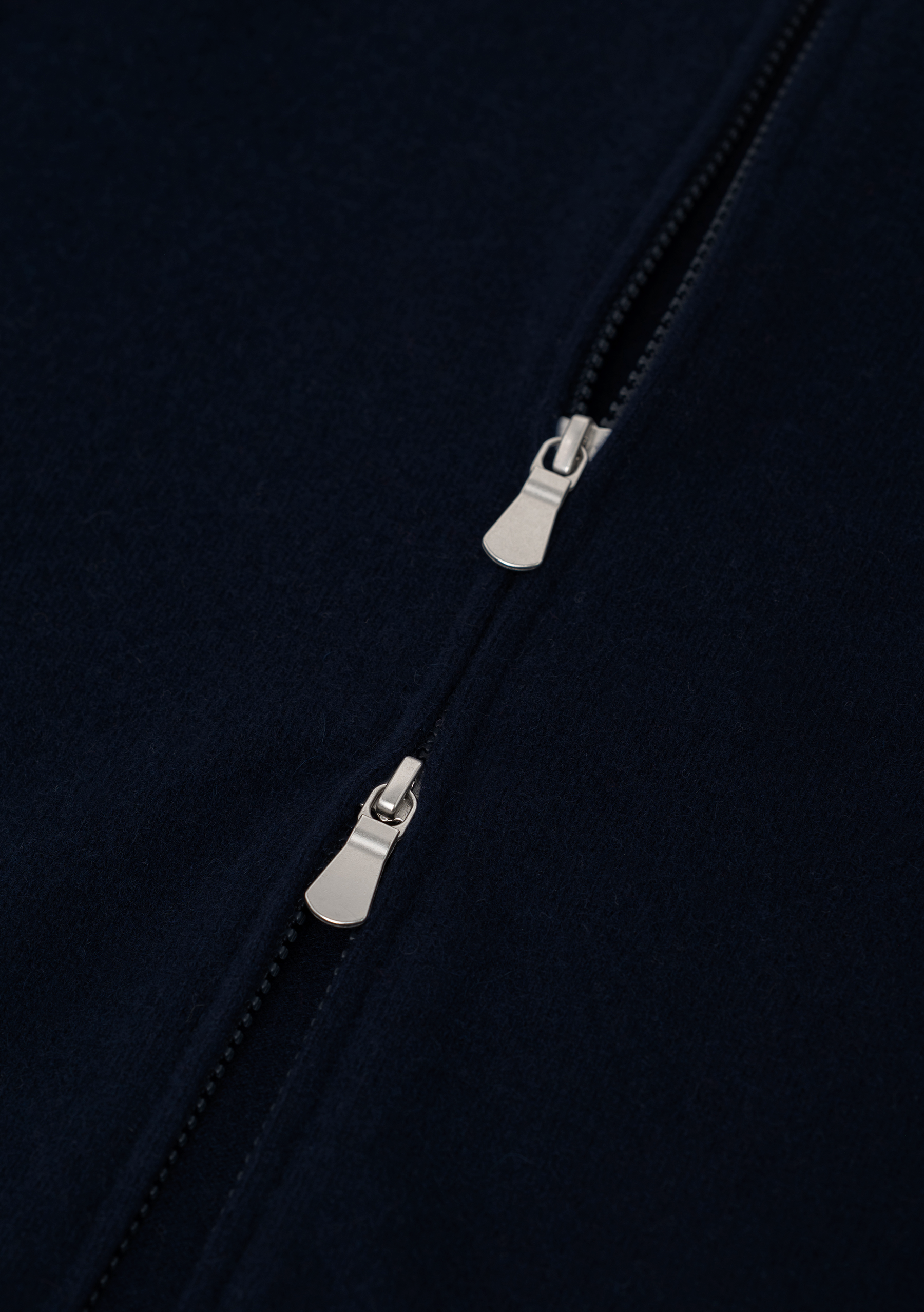 Cashmere ritsvest | FULL_WIDTH | BLUE NAVY