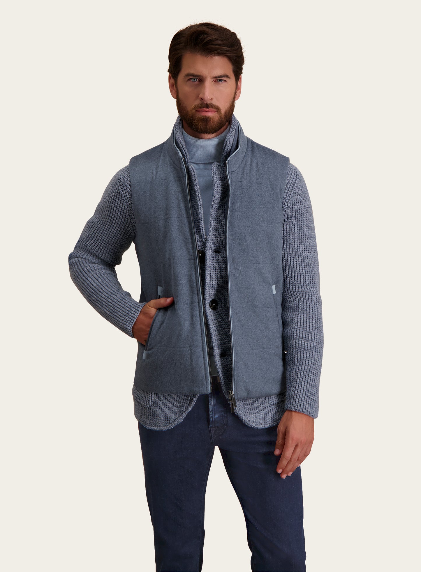 Slim-fit bodywarmer van cashmere | L.Blauw