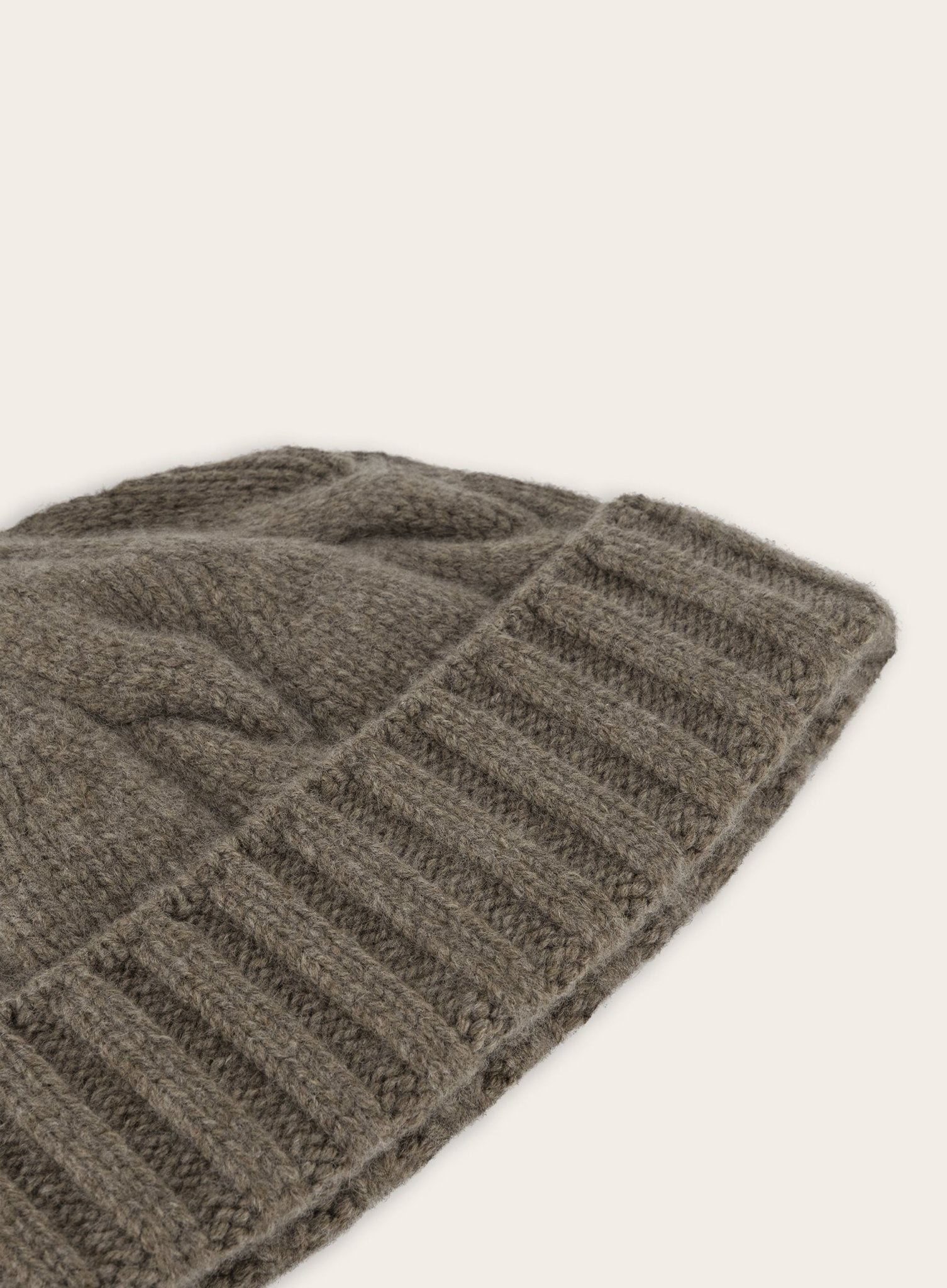 Napier Beanie van babycashmere - TAUPE