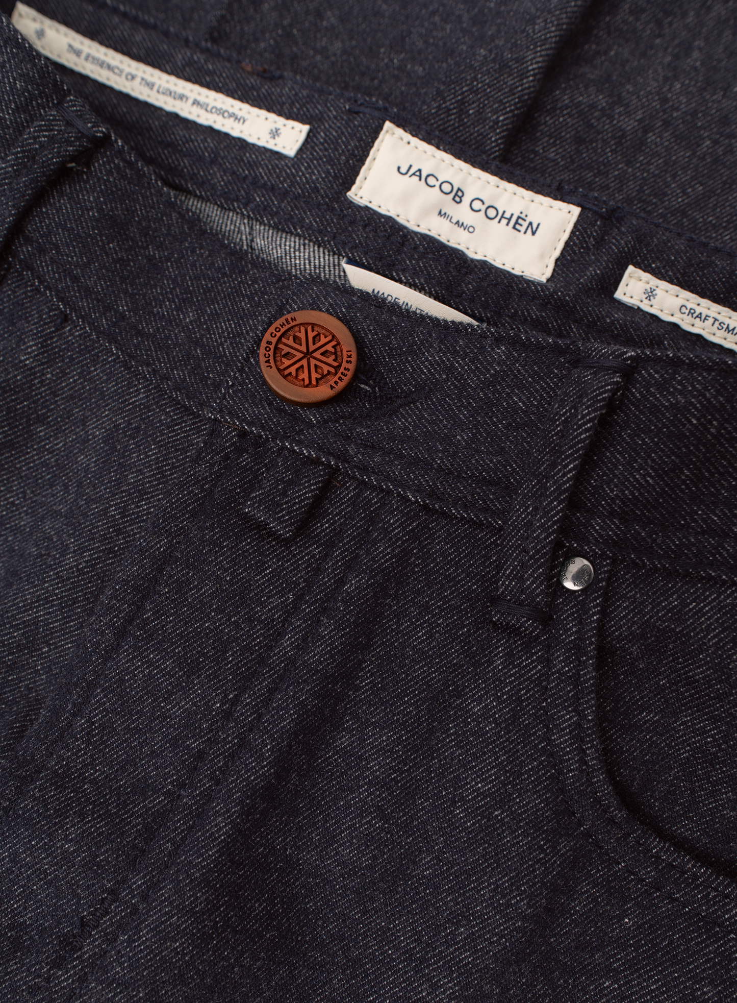 Bard jeans van cashmere | FULL_WIDTH | BLUE NAVY