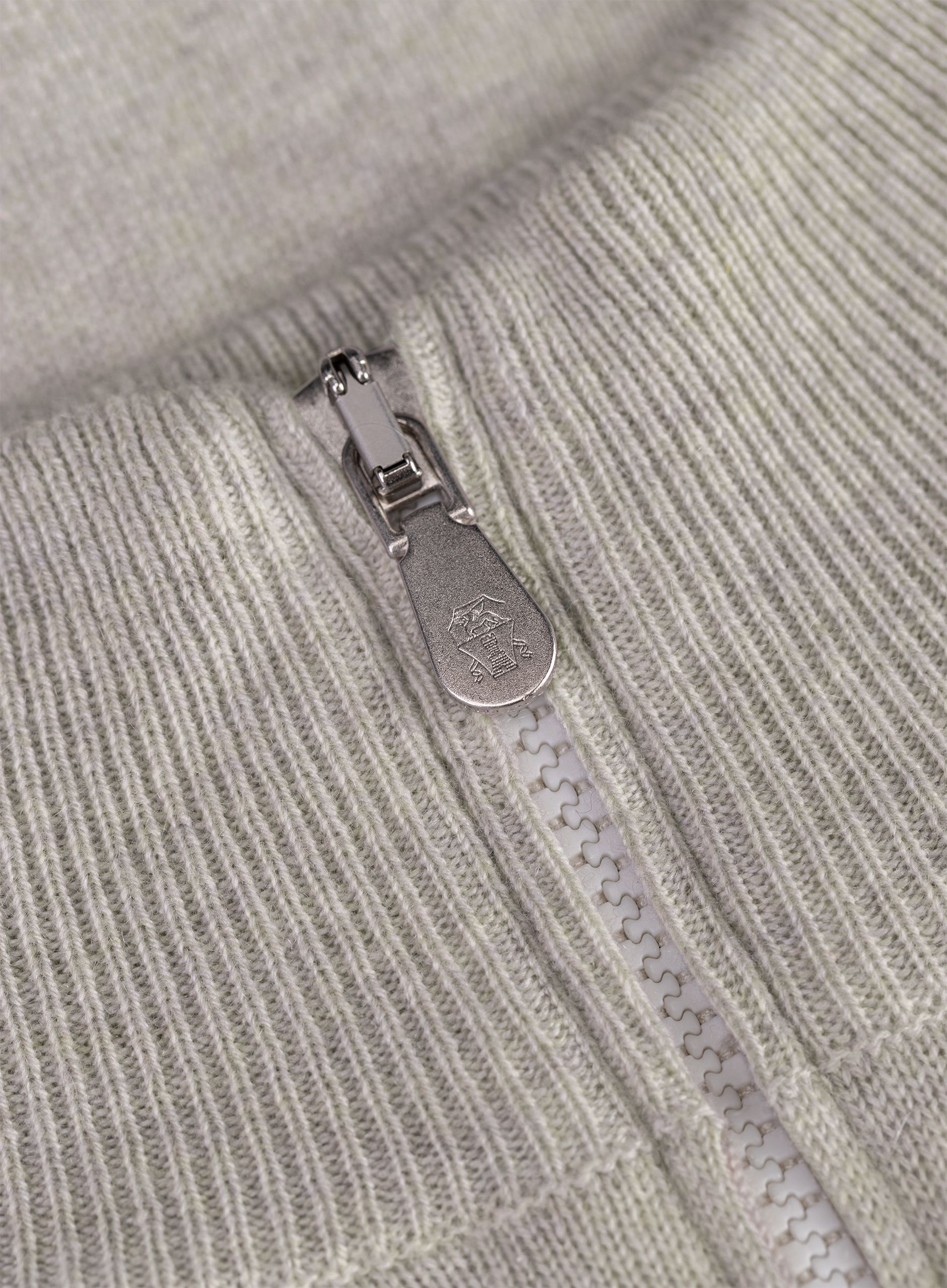 Ritsvest van cashmere | FULL_WIDTH | ROOM-WIT