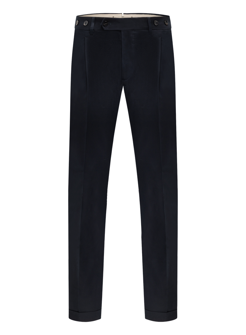 Pleated trousers