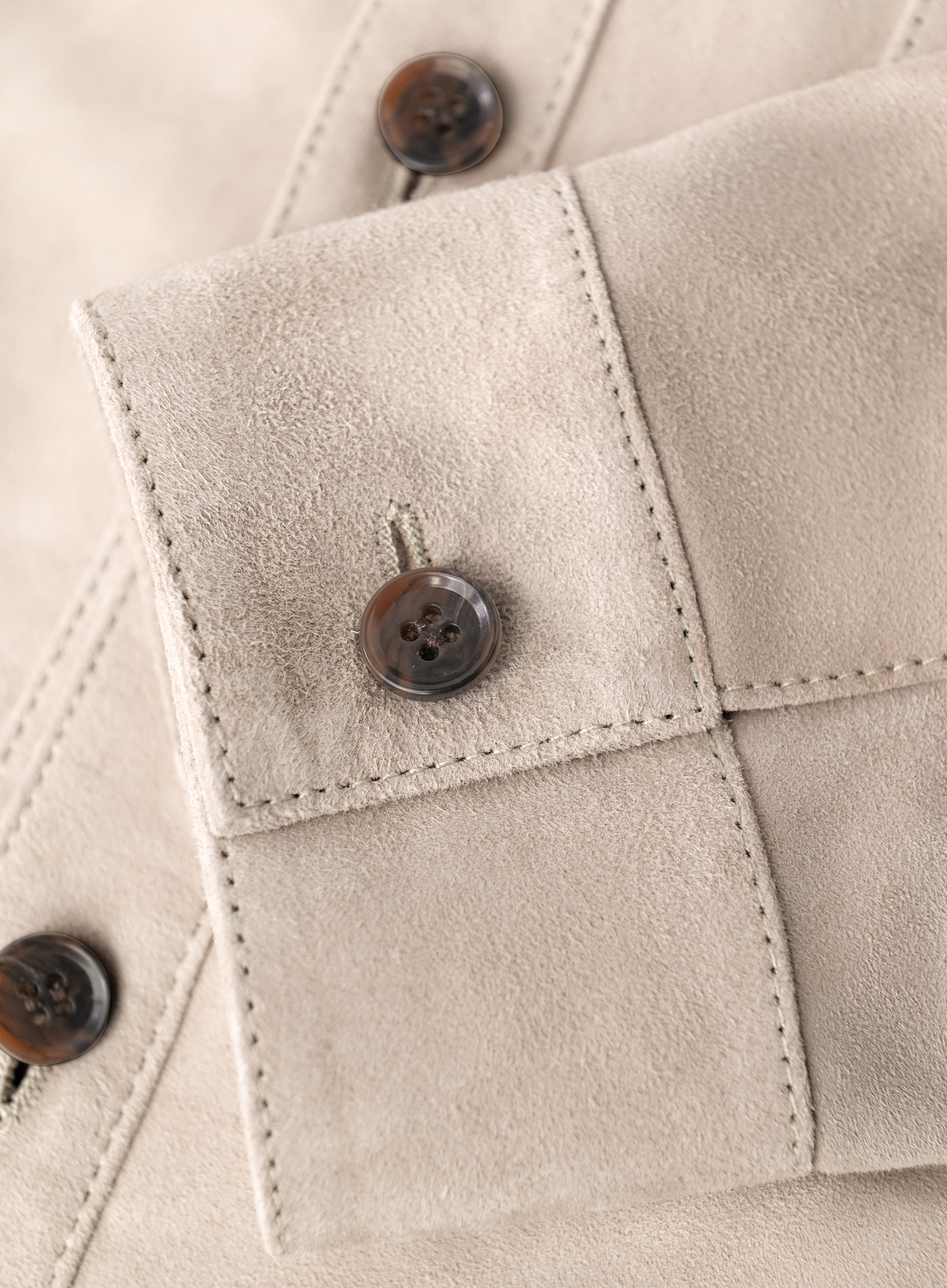 Dex overshirt van suėde | L.BEIGE