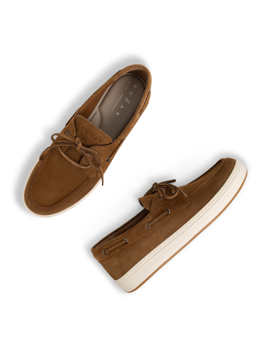 Suede lace-up shoe