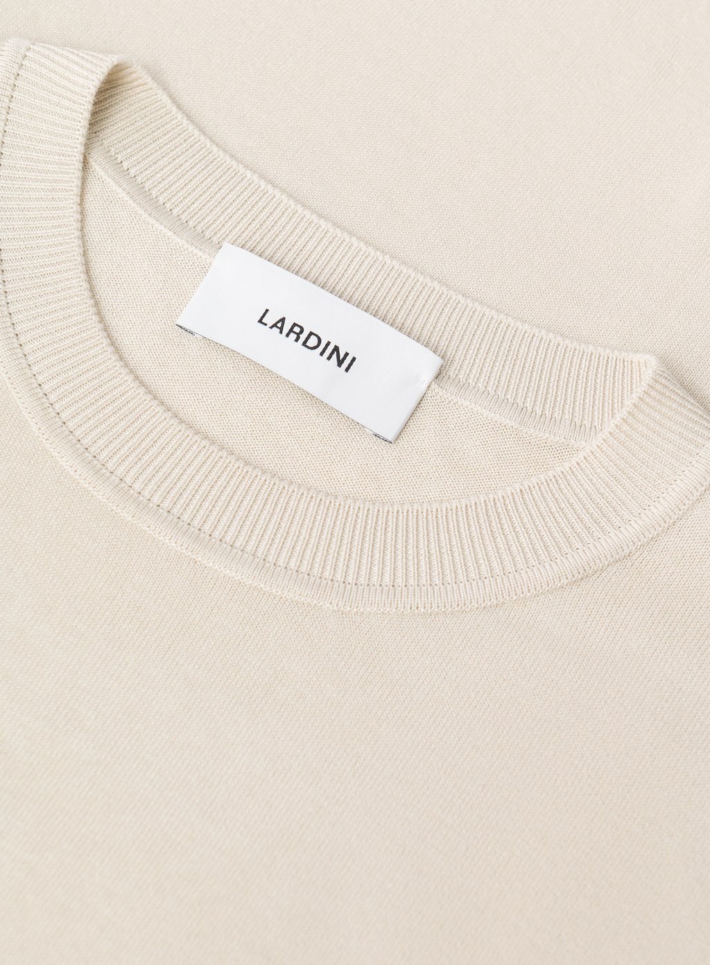 T-shirt van zijde | FULL_WIDTH | Beige