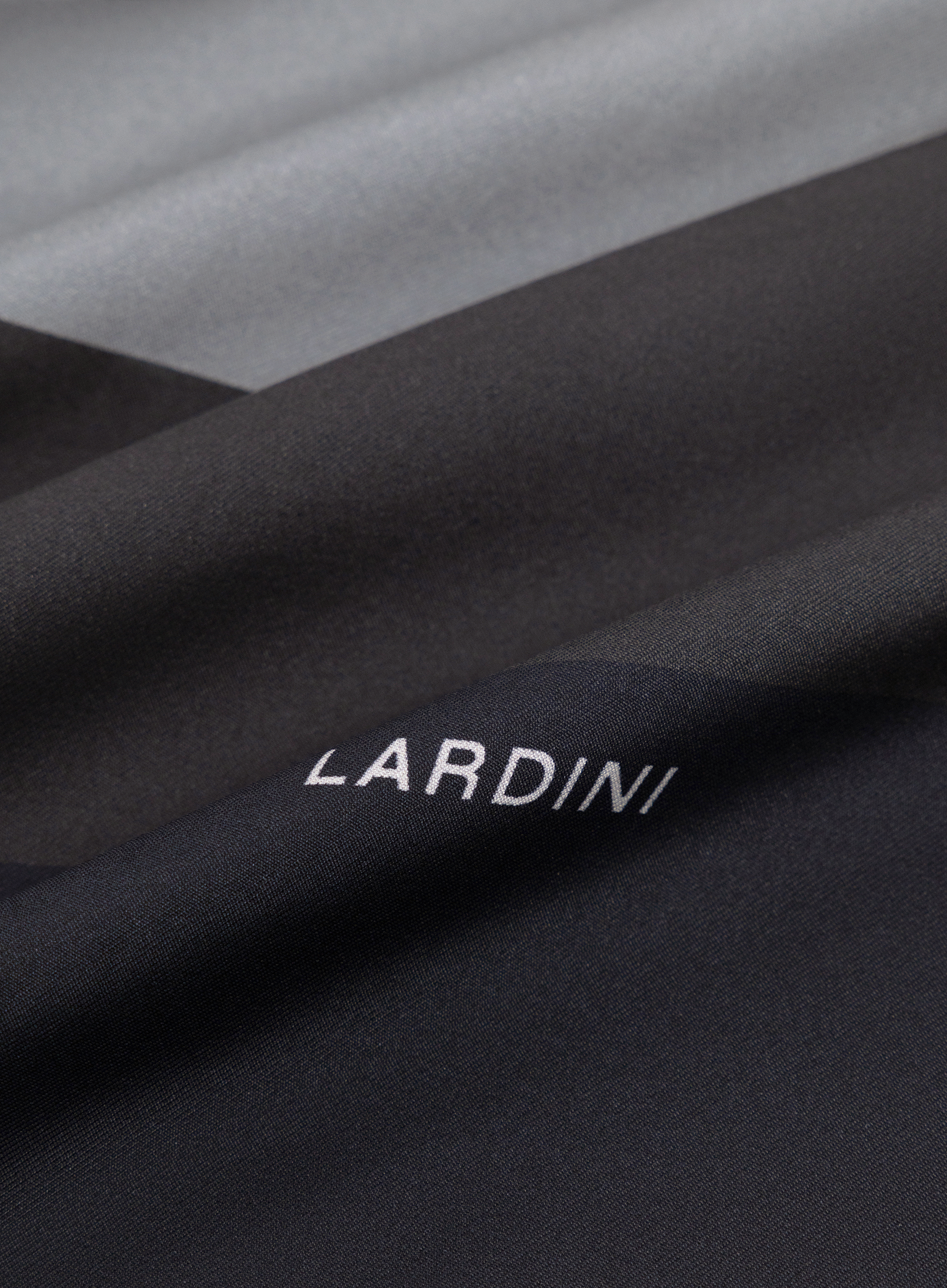 Zijden shawl | FULL_WIDTH | BLAUW-GRIJS