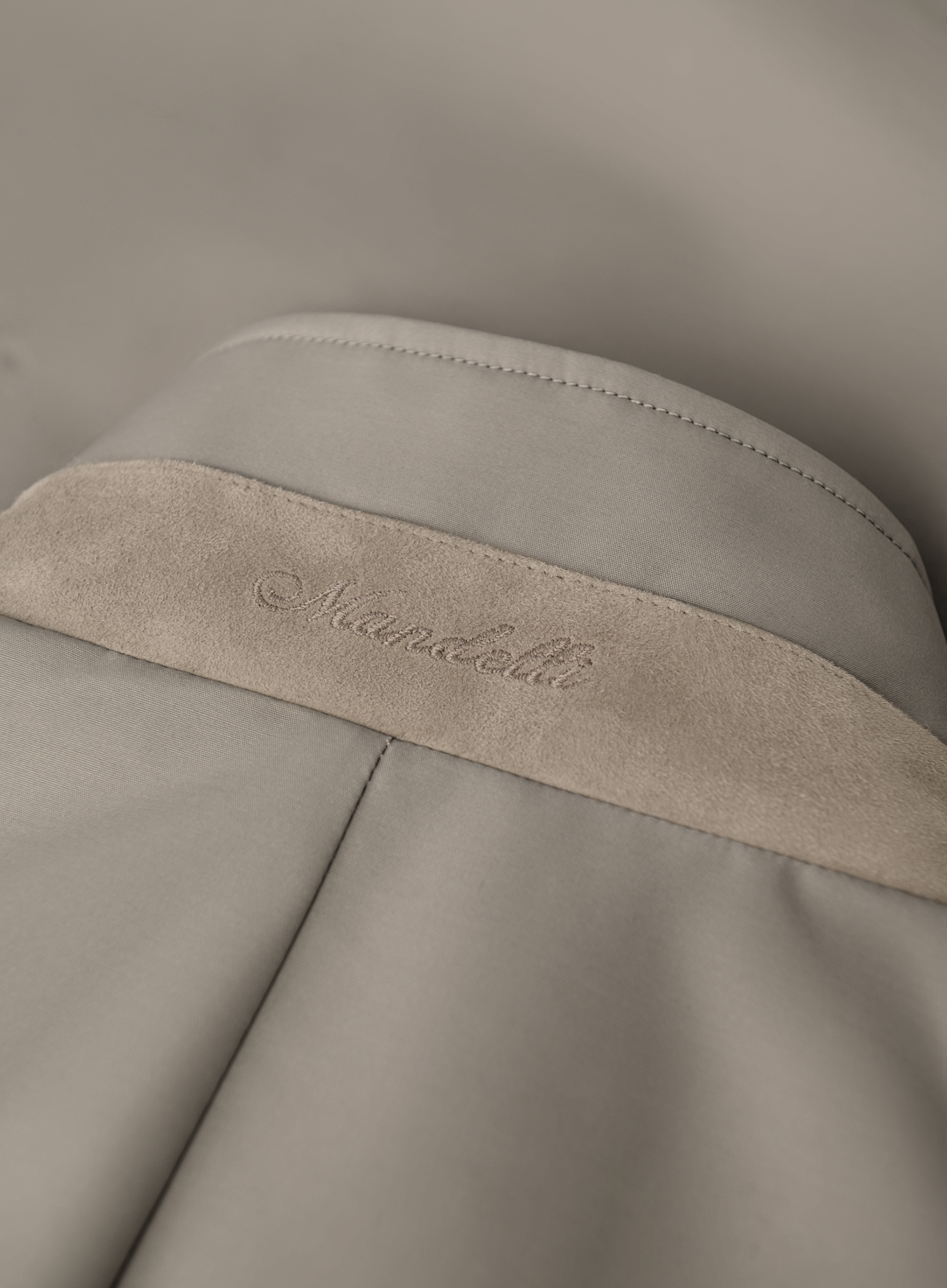 Jas van scheerwol | TAUPE GROEN