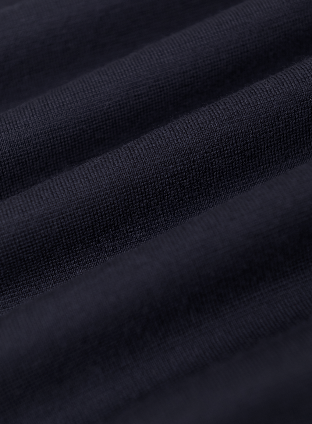 Buttonless polo van scheerwol | FULL_WIDTH | BLUE NAVY