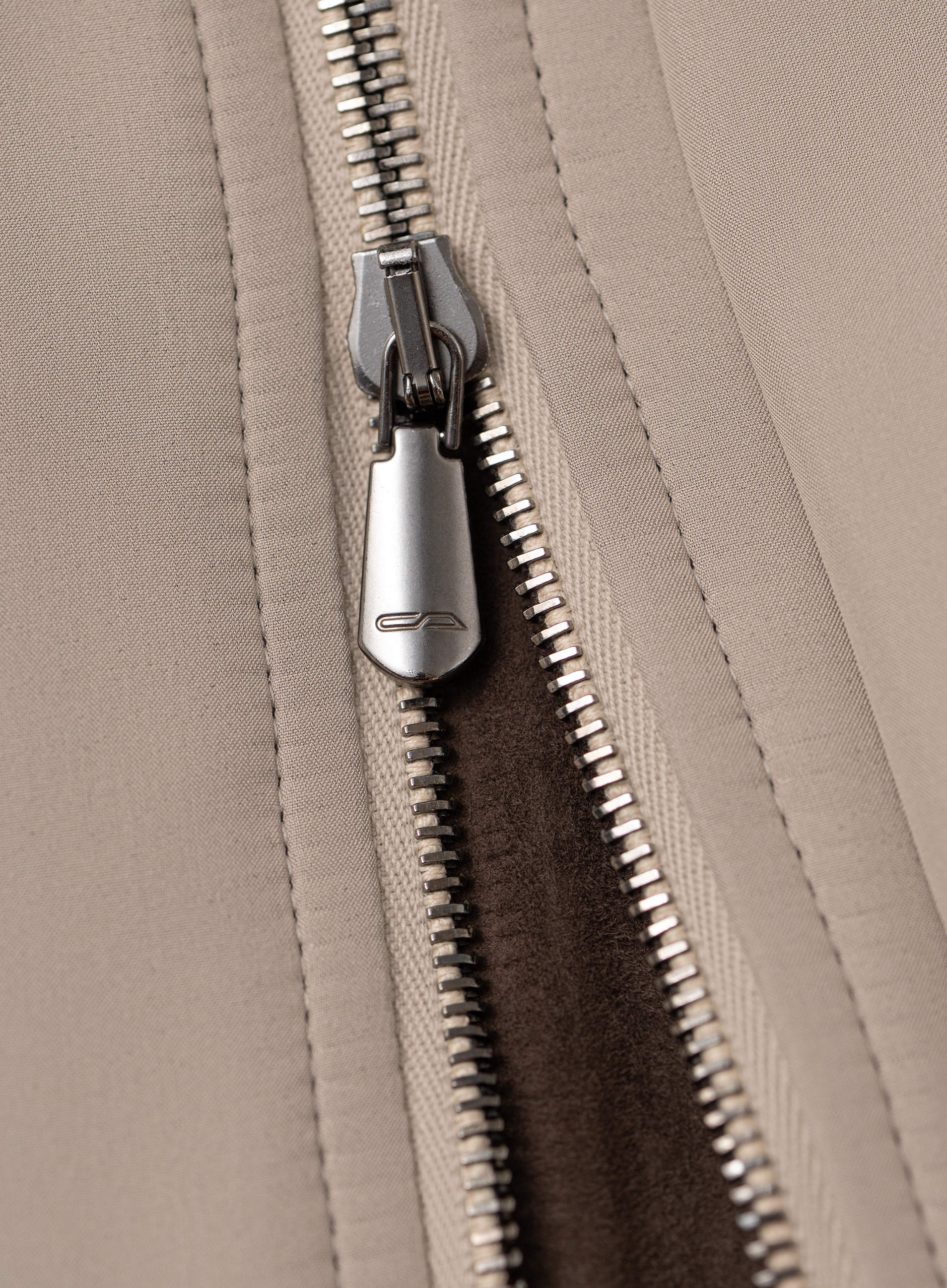 Handgemaakte jas in zjide | FULL_WIDTH | Beige