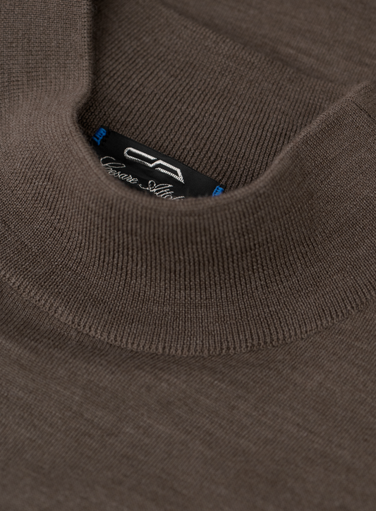 Handmade virgin wool turtleneck