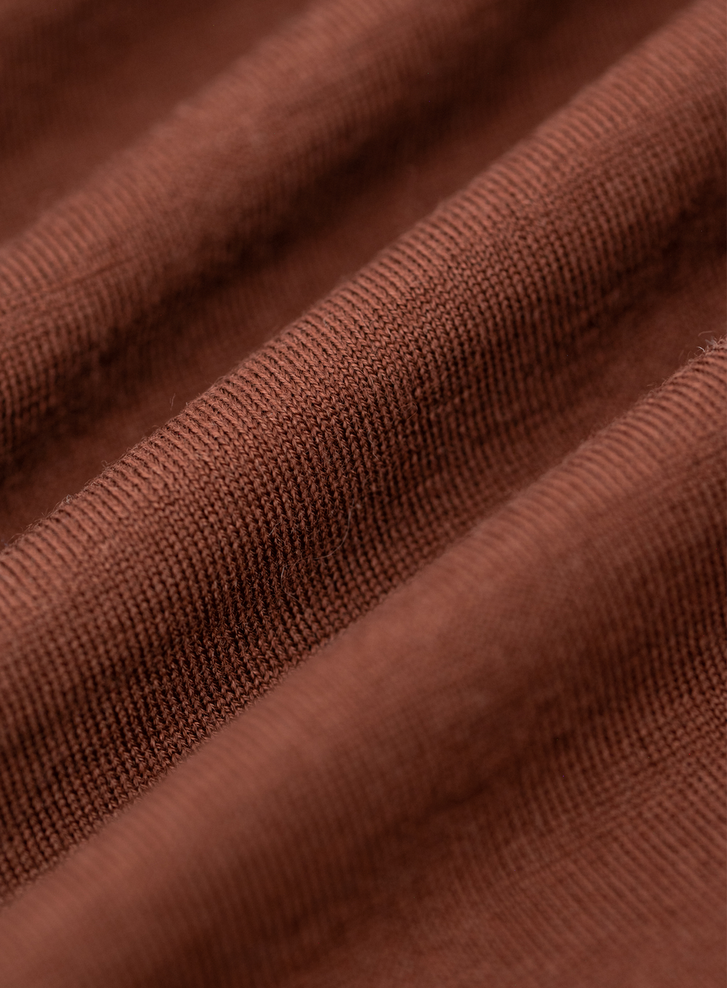 Handgemaakte coltrui van scheerwol | FULL_WIDTH | Bruin
