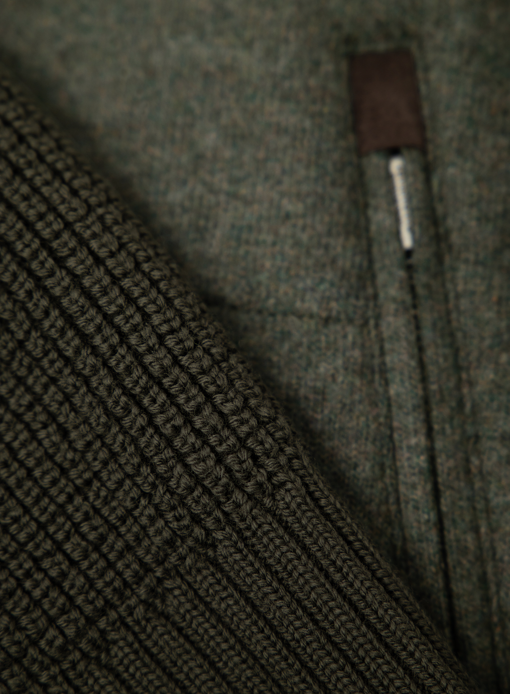 Gebreid jack van cashmere met opstaande kraag | FULL_WIDTH | Groen