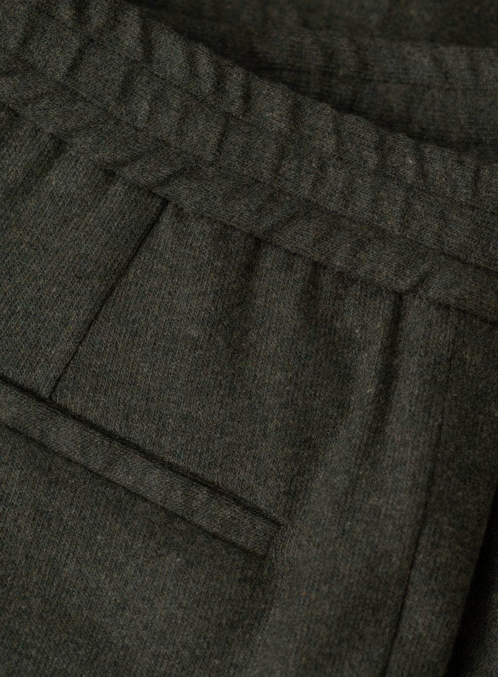 Jog pantalon in cashmere stretch | FULL_WIDTH | Groen