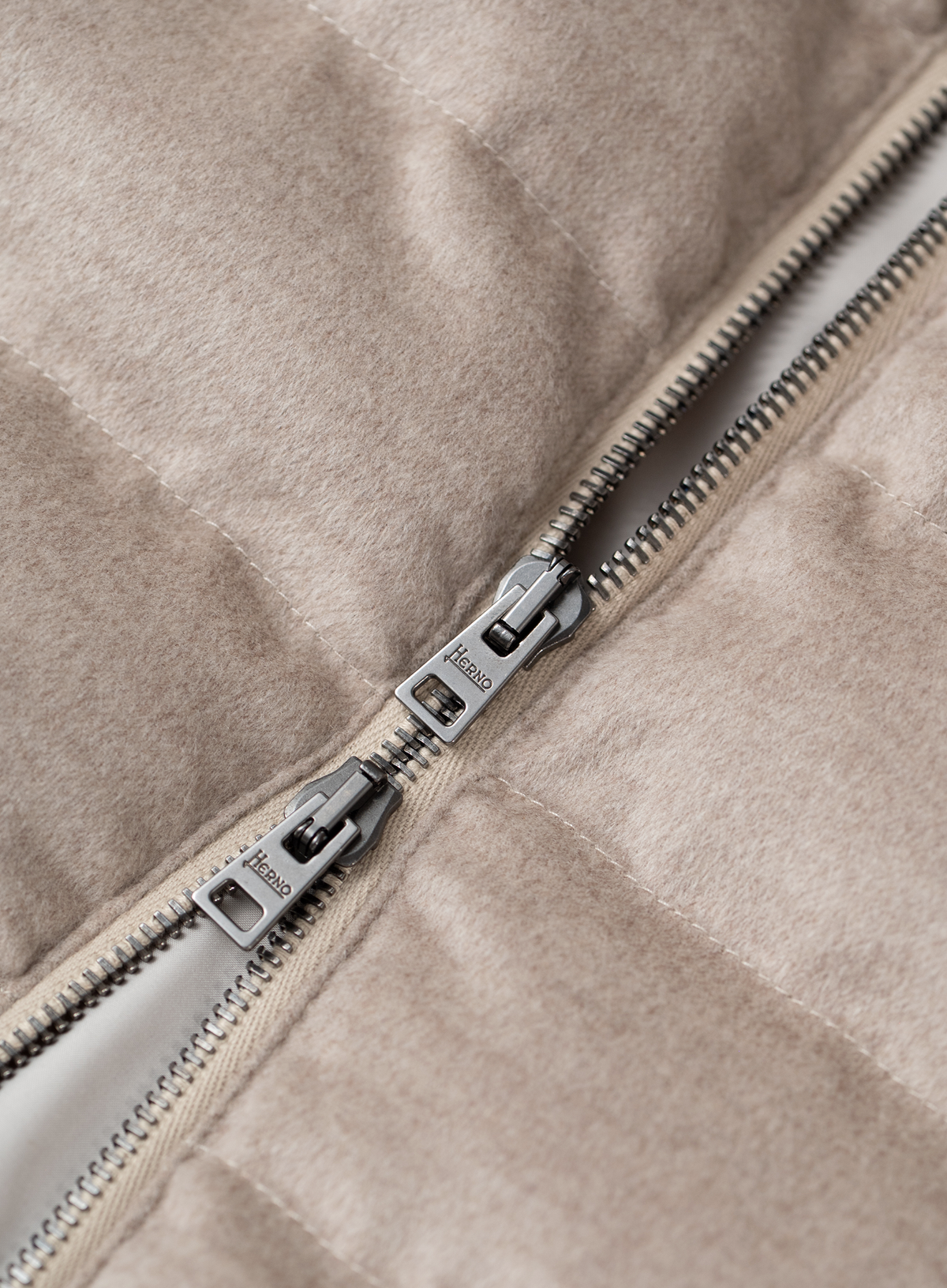 Jack in wol en technische stof | FULL_WIDTH | Beige