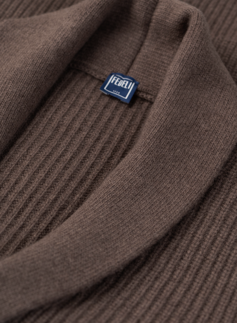 Knoopvest in wol cashmere | FULL_WIDTH | TAUPE