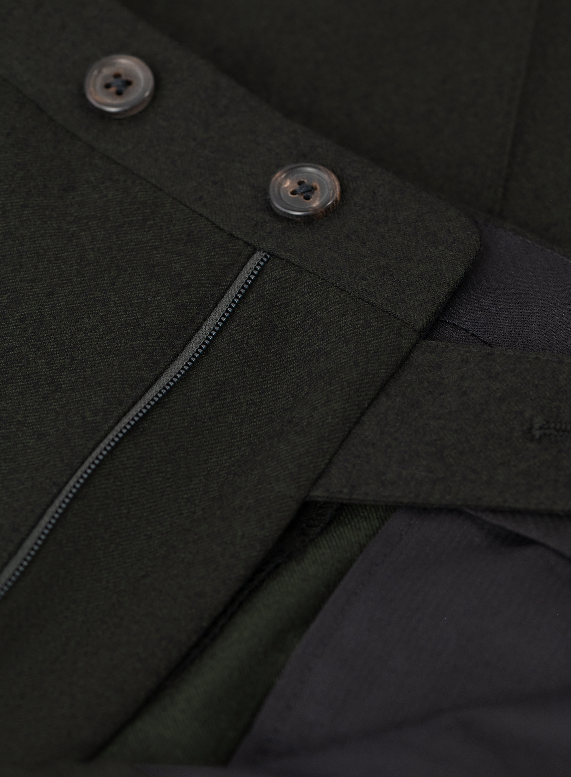 Tweedelig pak van fijne scheerwol | FULL_WIDTH | Groen
