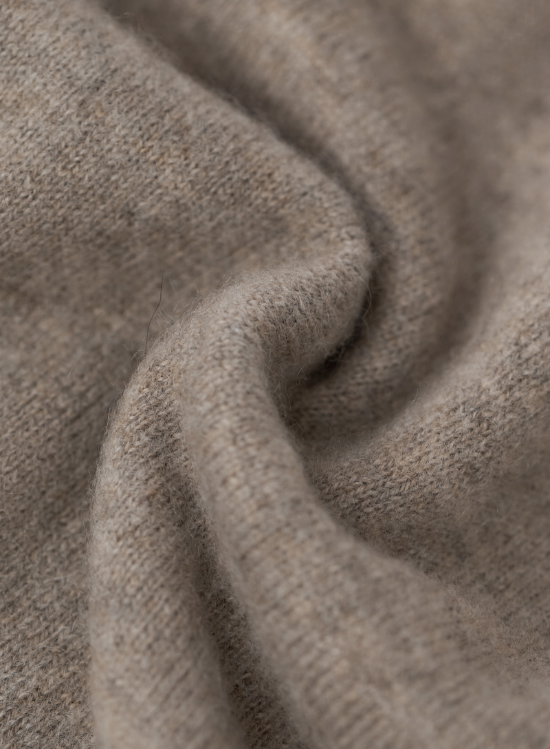 Finely knitted crew neck in Duvet Cashmere