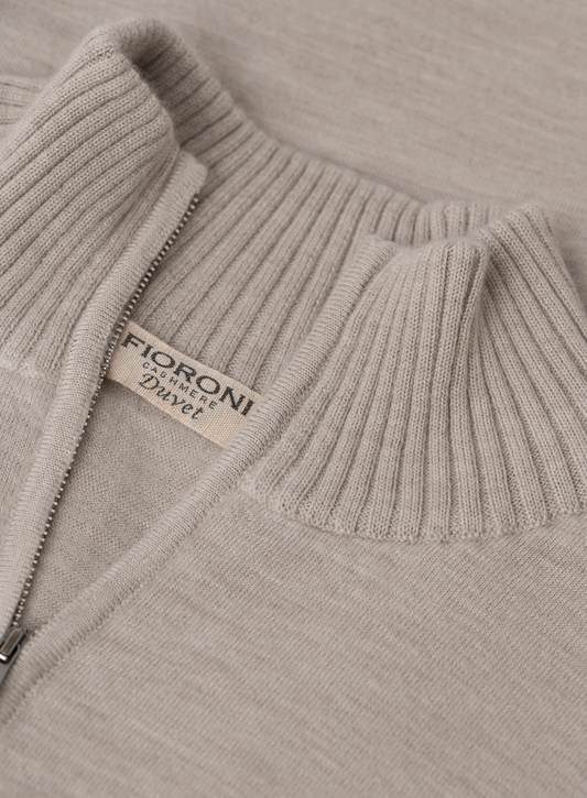 Finely knit half-zip sweater in duvet cashmere