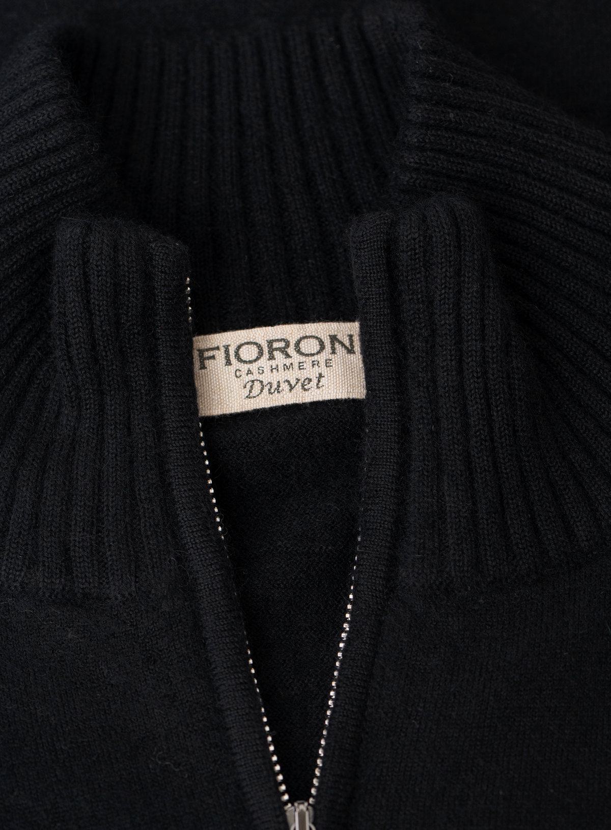 Half-zip vest in duvet cashmere | FULL_WIDTH | Zwart