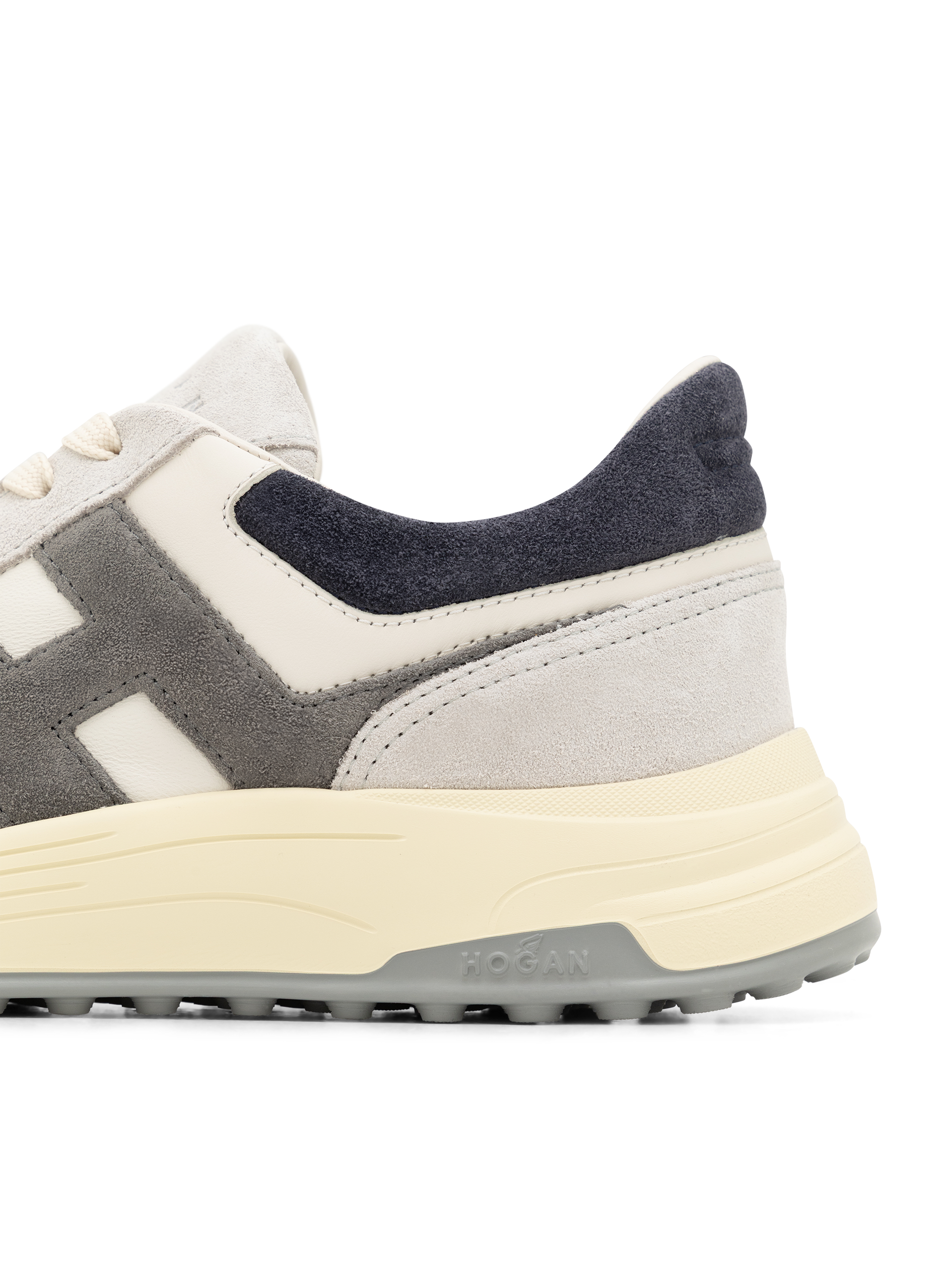Hyperlight sneakers van leer en suède |  FULL_WIDTH | ROOM-WIT