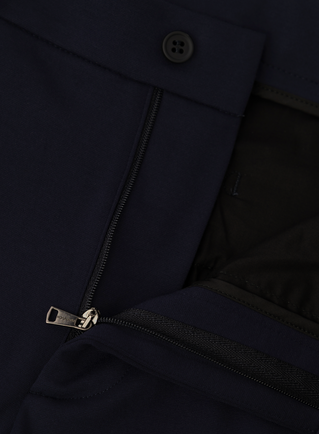 Verfijnde chino in tailored fit | FULL_WIDTH | BLUE NAVY