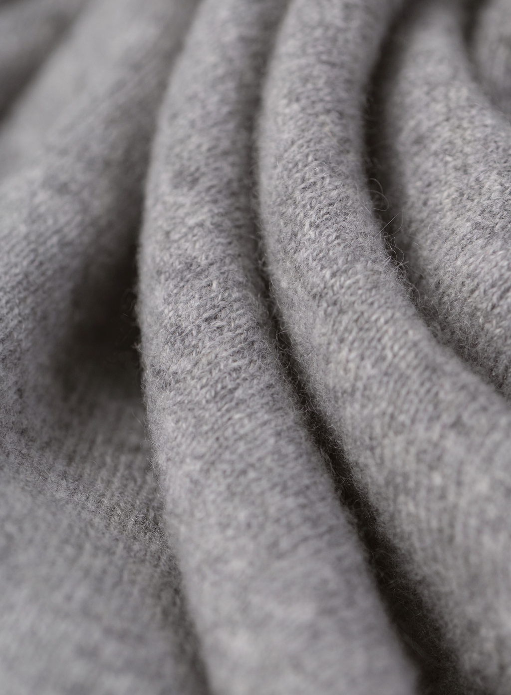 Buttonless polo in cashmere  | FULL_WIDTH | Grijs