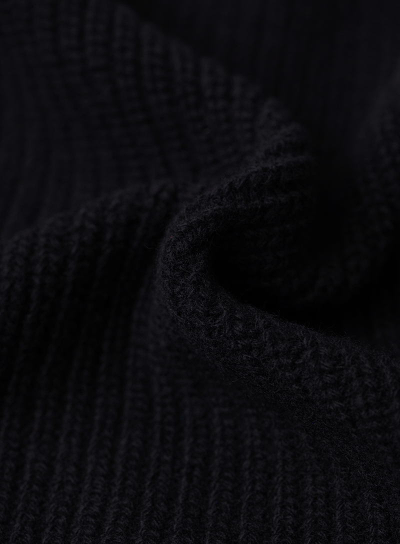 Coltrui in wol | FULL_WIDTH | Zwart 