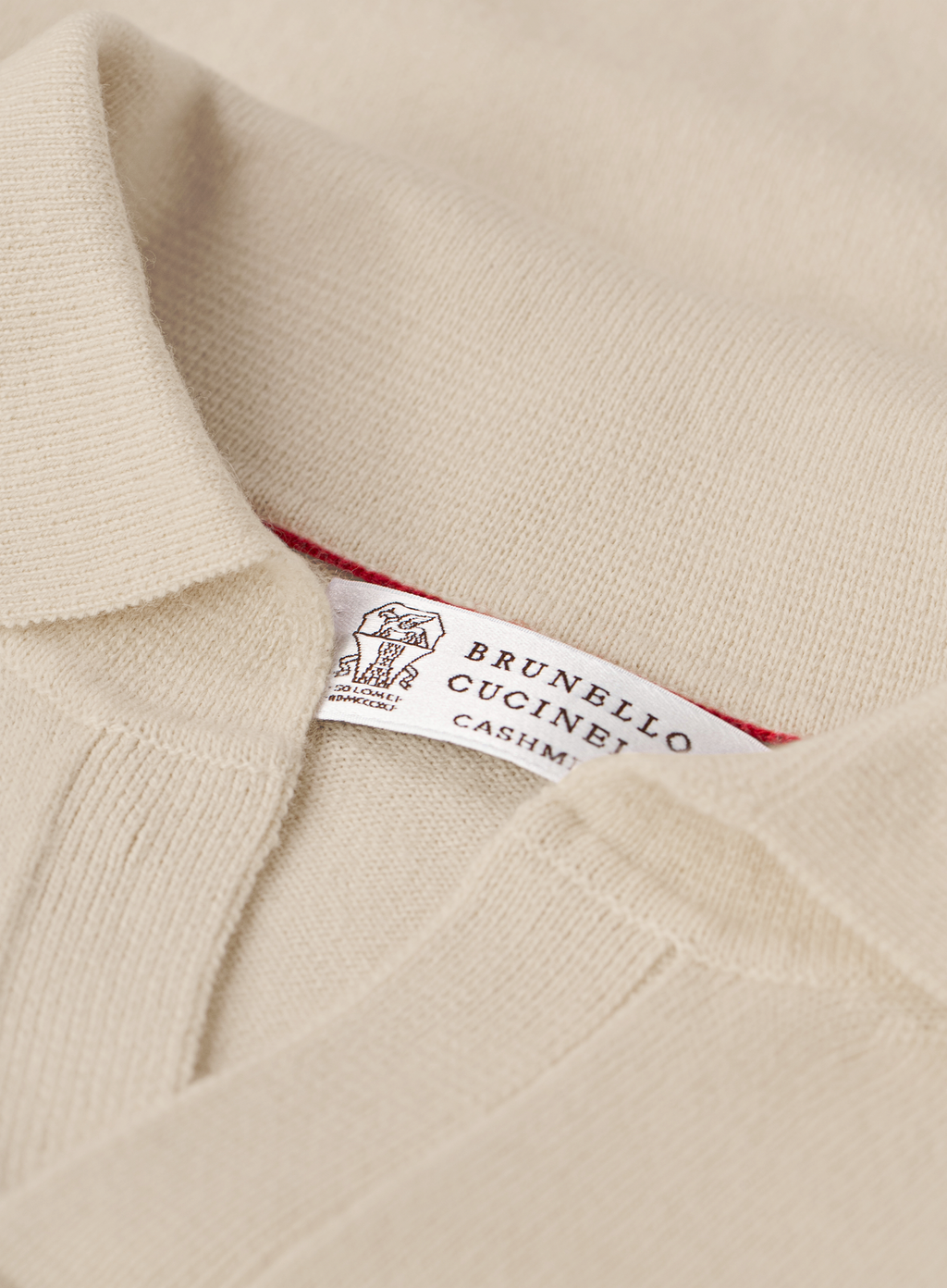 Buttonless polo in cashmere | FULL_WIDTH | ROOM-WIT