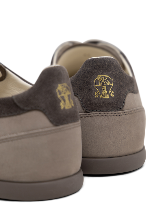 Lage sneakers van suède
