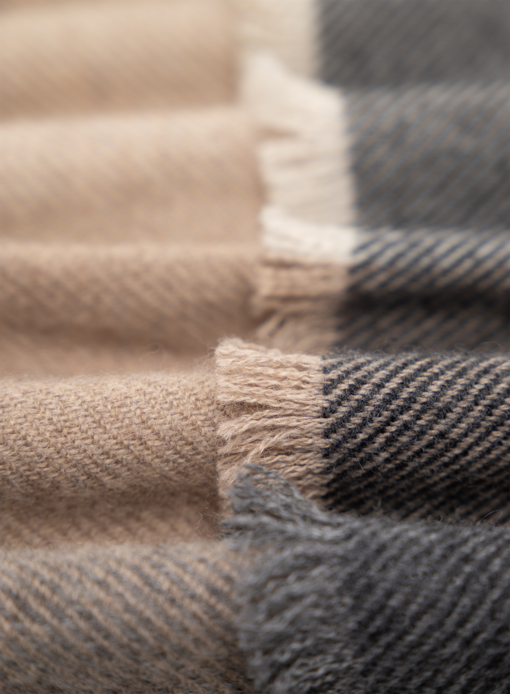 Geruite sjaal van wol en cashmere | FULL_WIDTH | Beige
