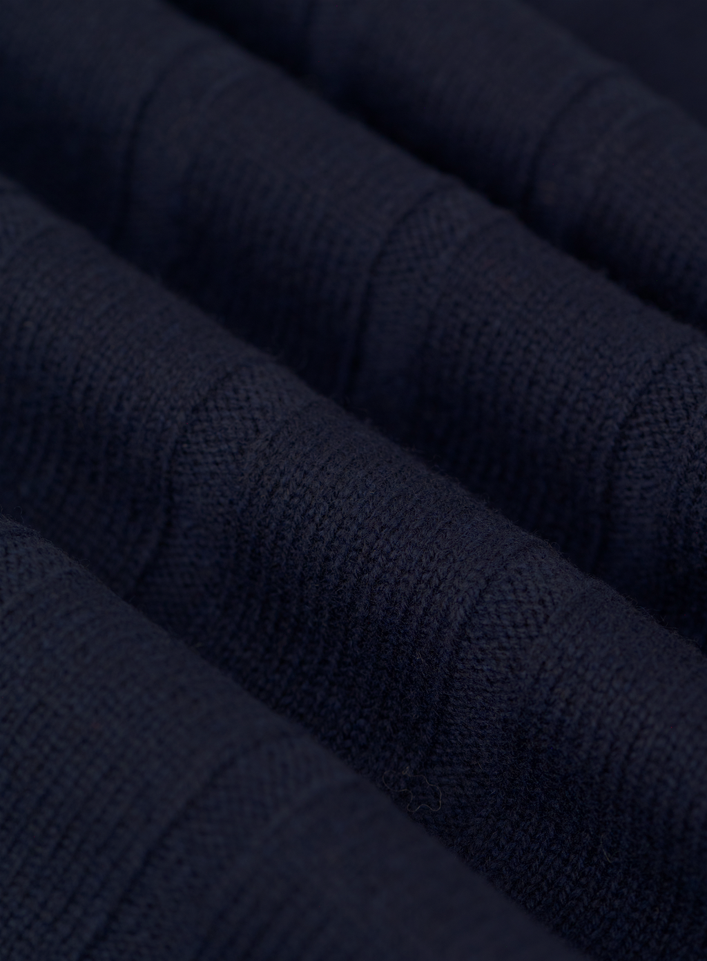 Buttonless polo van scheerwol en cashmere | FULL_WIDTH | BLUE NAVY