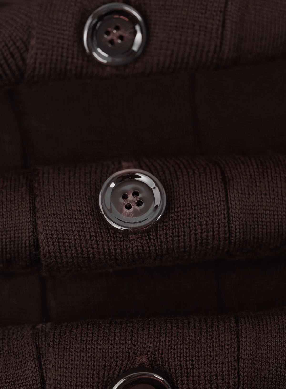 Knoopvest in wol | FULL_WIDTH | D.Bruin