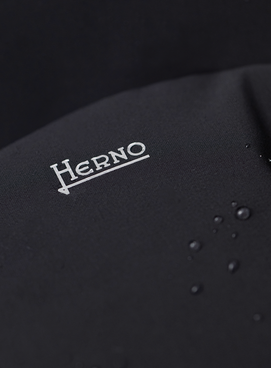 Parka in tech stretch