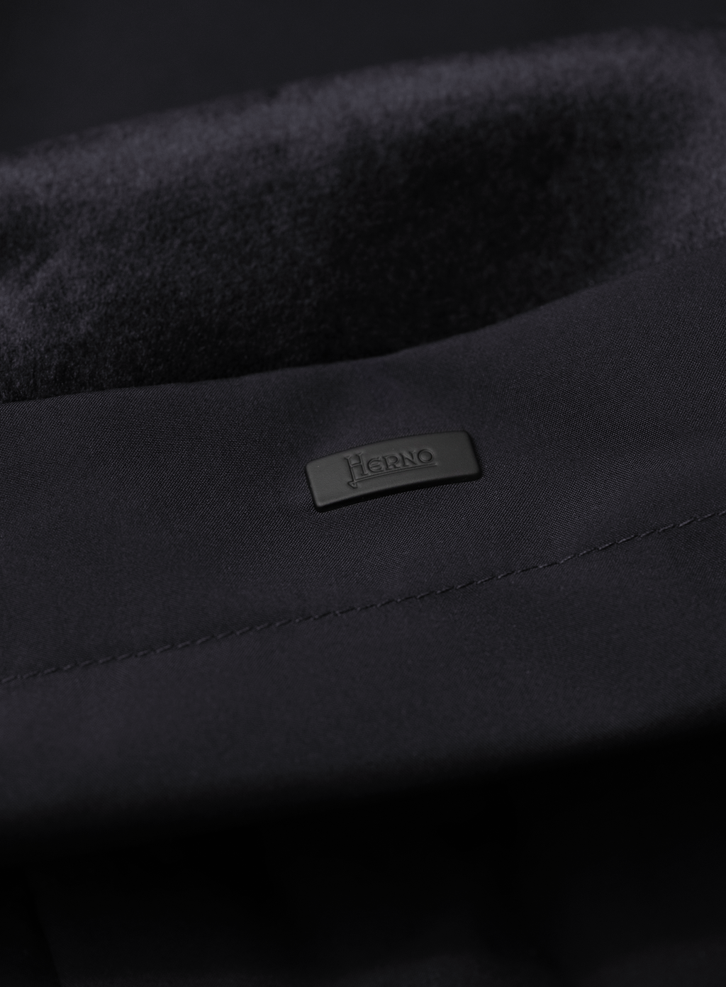 Bomberjack in tech stretch | FULL_WIDTH | Zwart