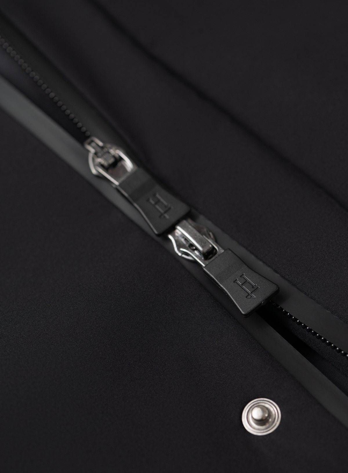 Jack in technische stof | FULL_WIDTH | Zwart