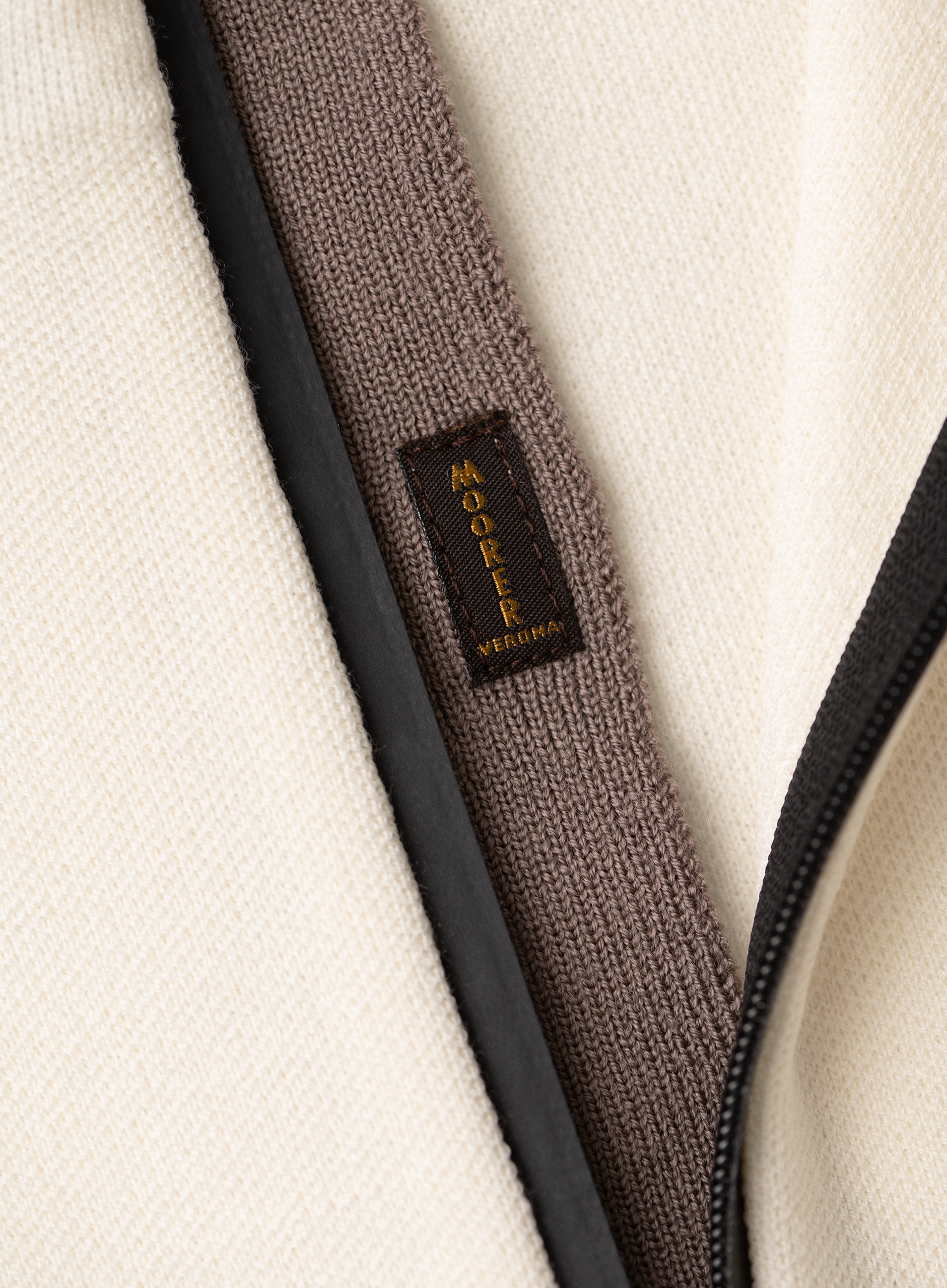 Half-zip vest in wol stretch | FULL_WIDTH | Wit