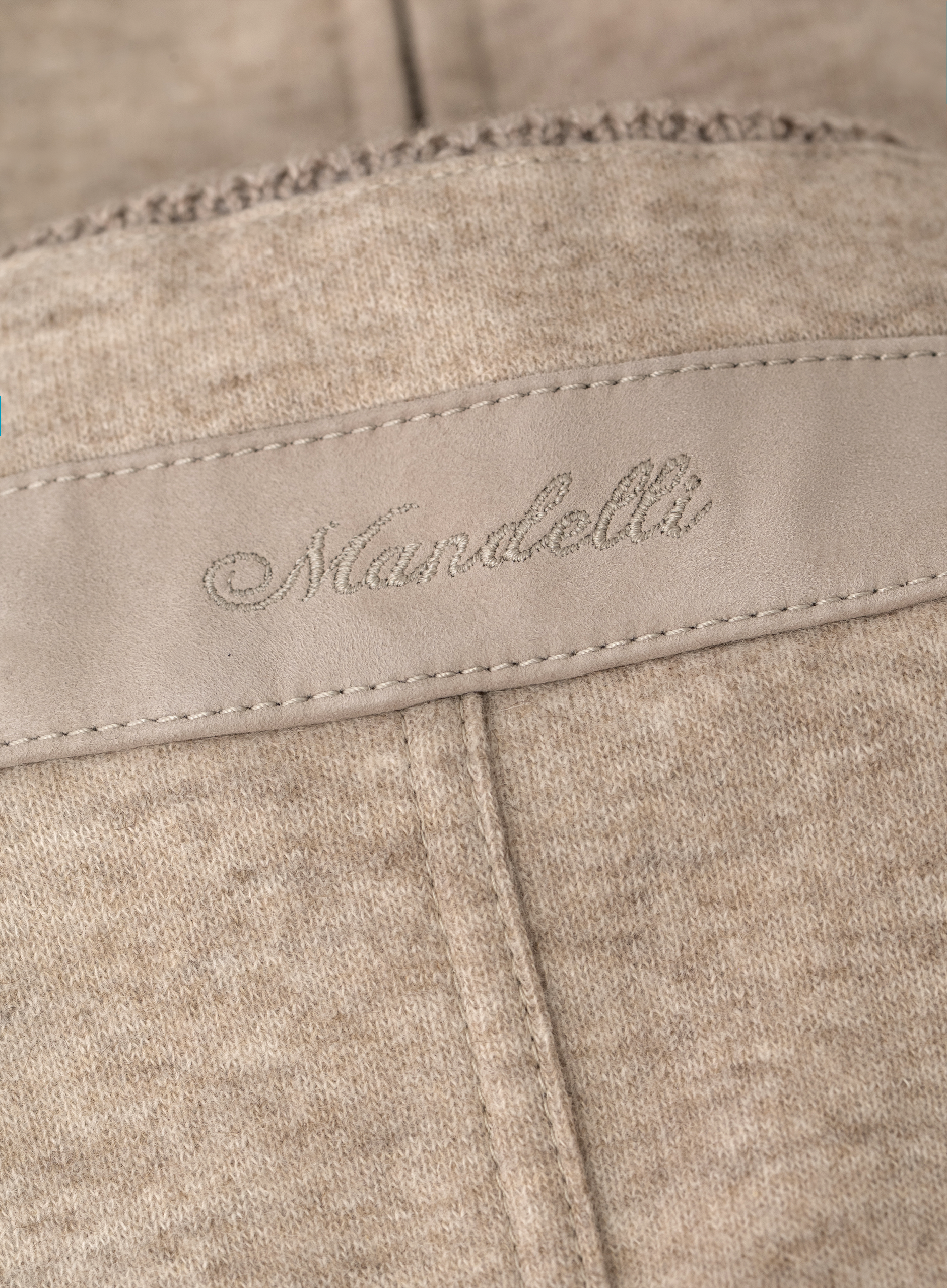 Cashmere bomberjack met opstaande kraag | FULL_WIDTH | Beige