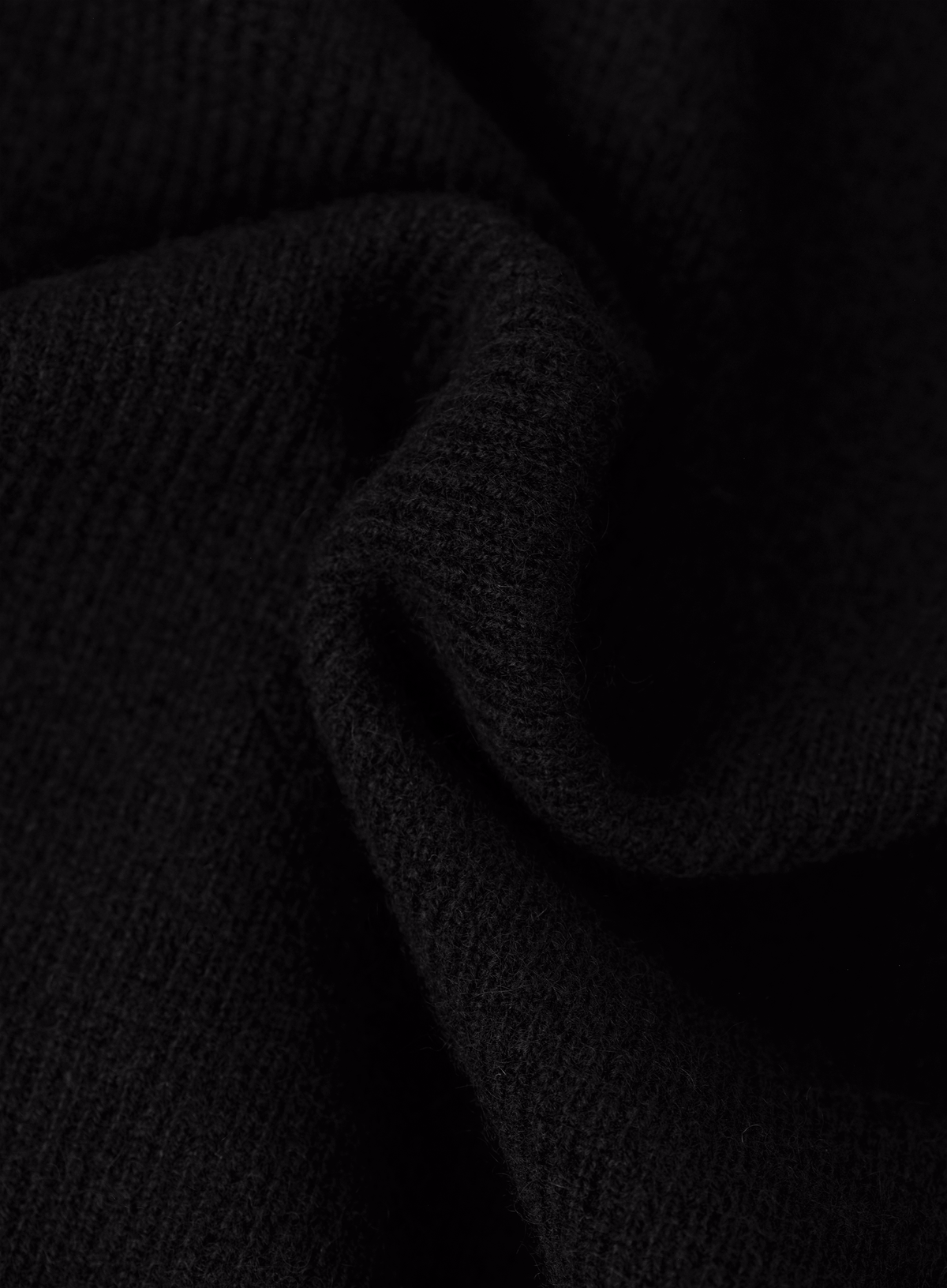 Coltrui in cashmere | FULL_WIDTH | Zwart