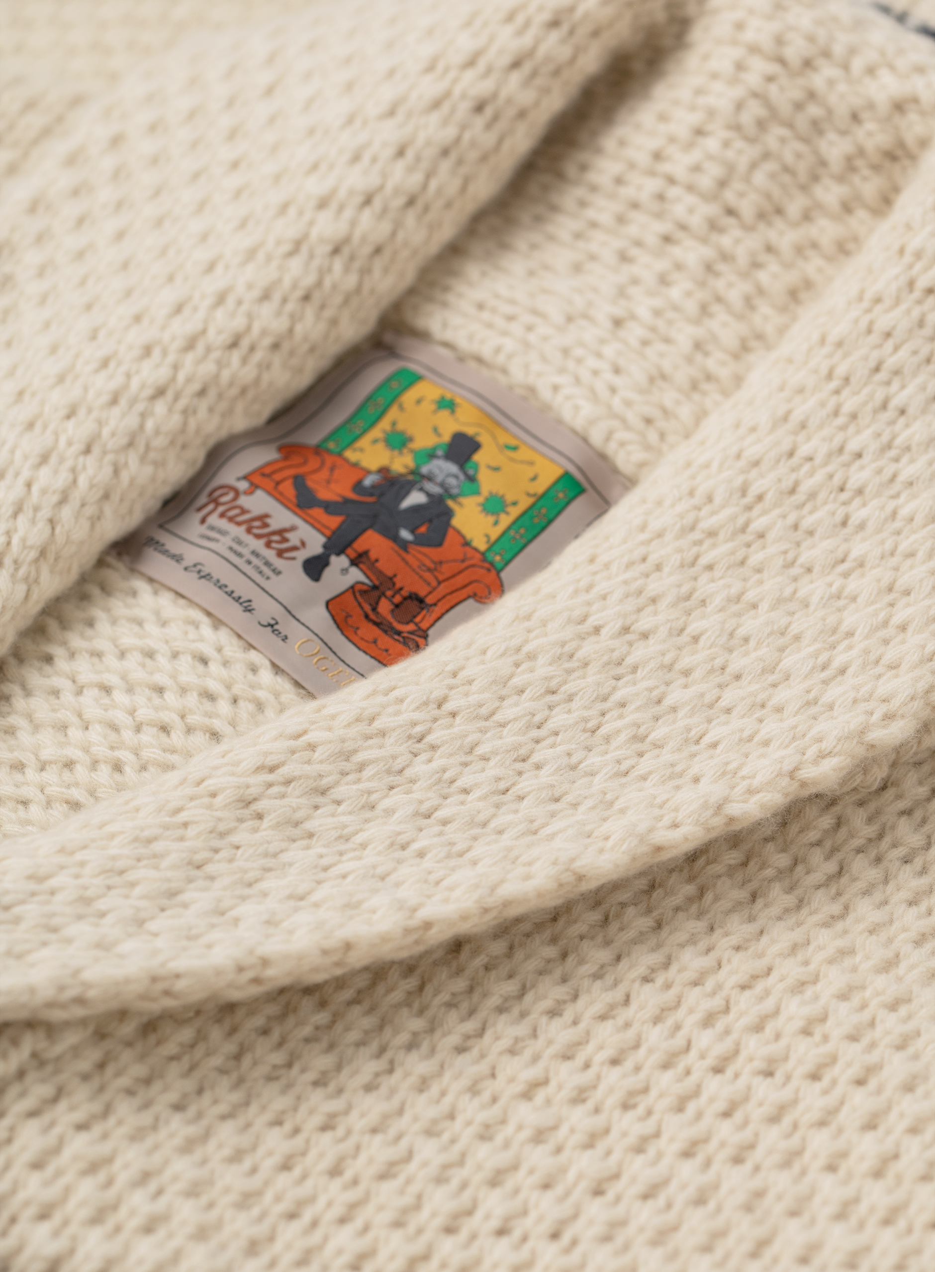 Knoopvest van scheerwol met sjaalkraag | FULL_WIDTH | Beige