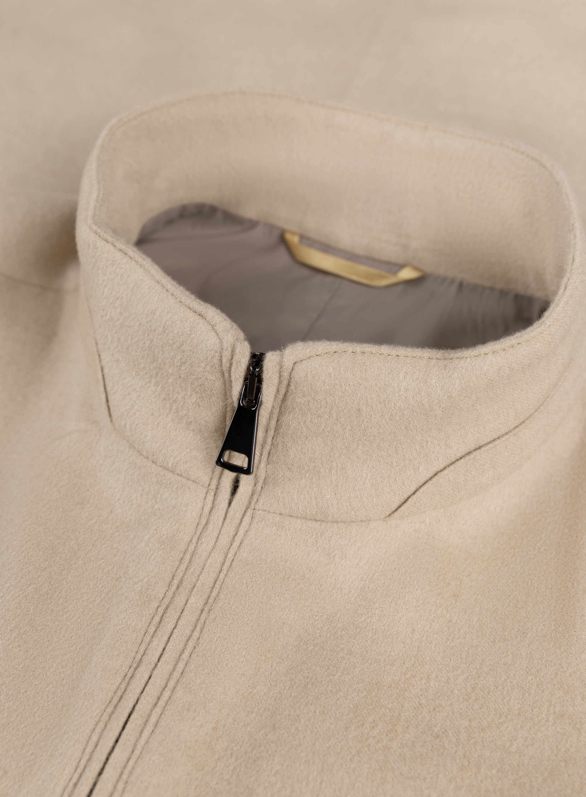 Bodywarmer van kameelhaar | FULL-WIDTH | Beige