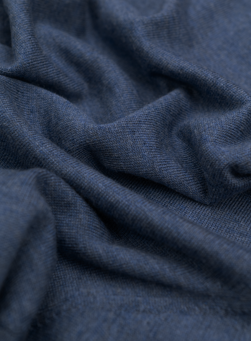 Mockneck trui van virgin wol | FULL_WIDTH | JEANS BLAUW