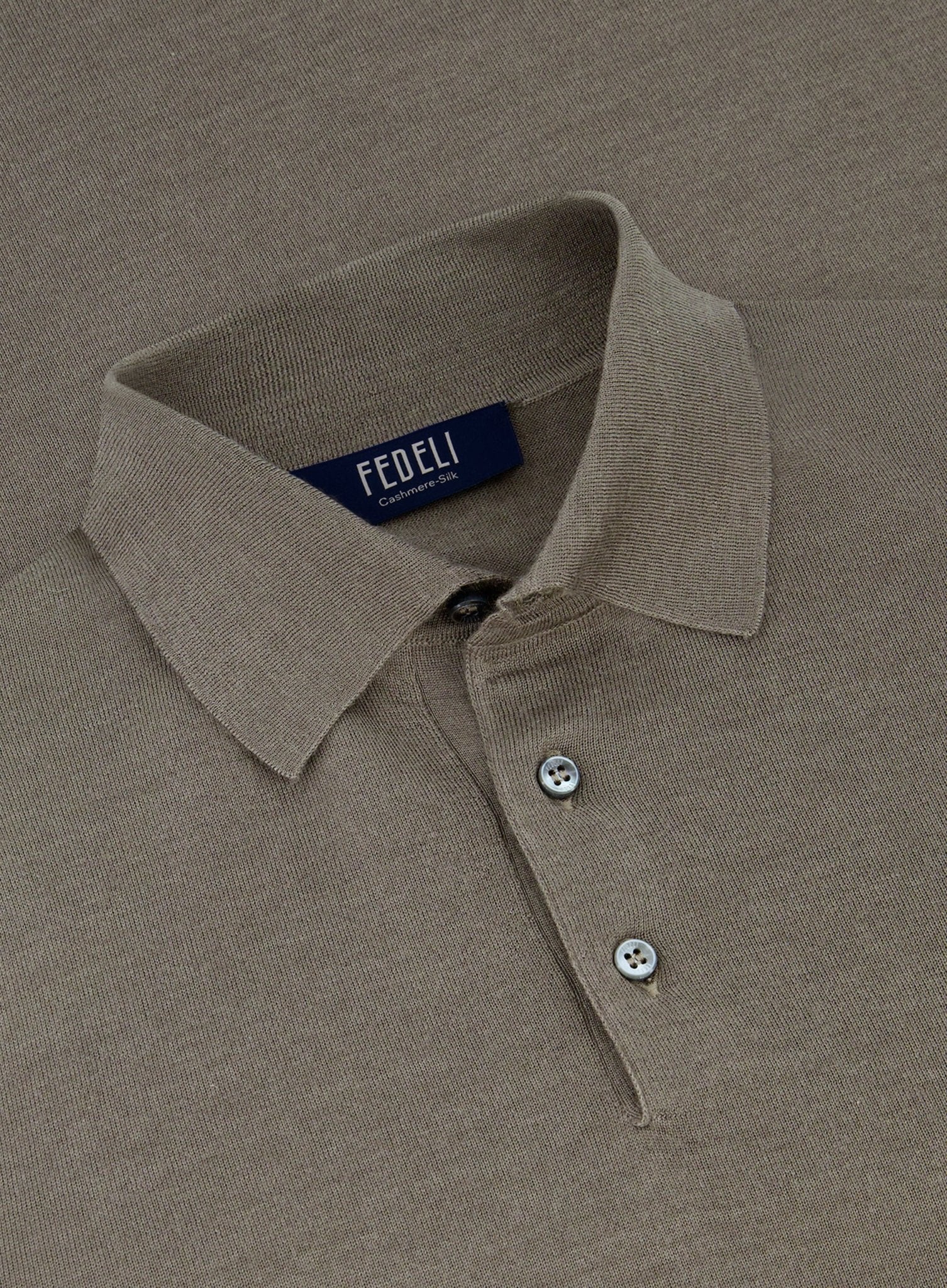 Poloshirt van cashmere en zijde | Taupe