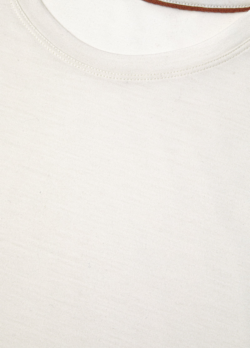 T-shirt made of virgin wool