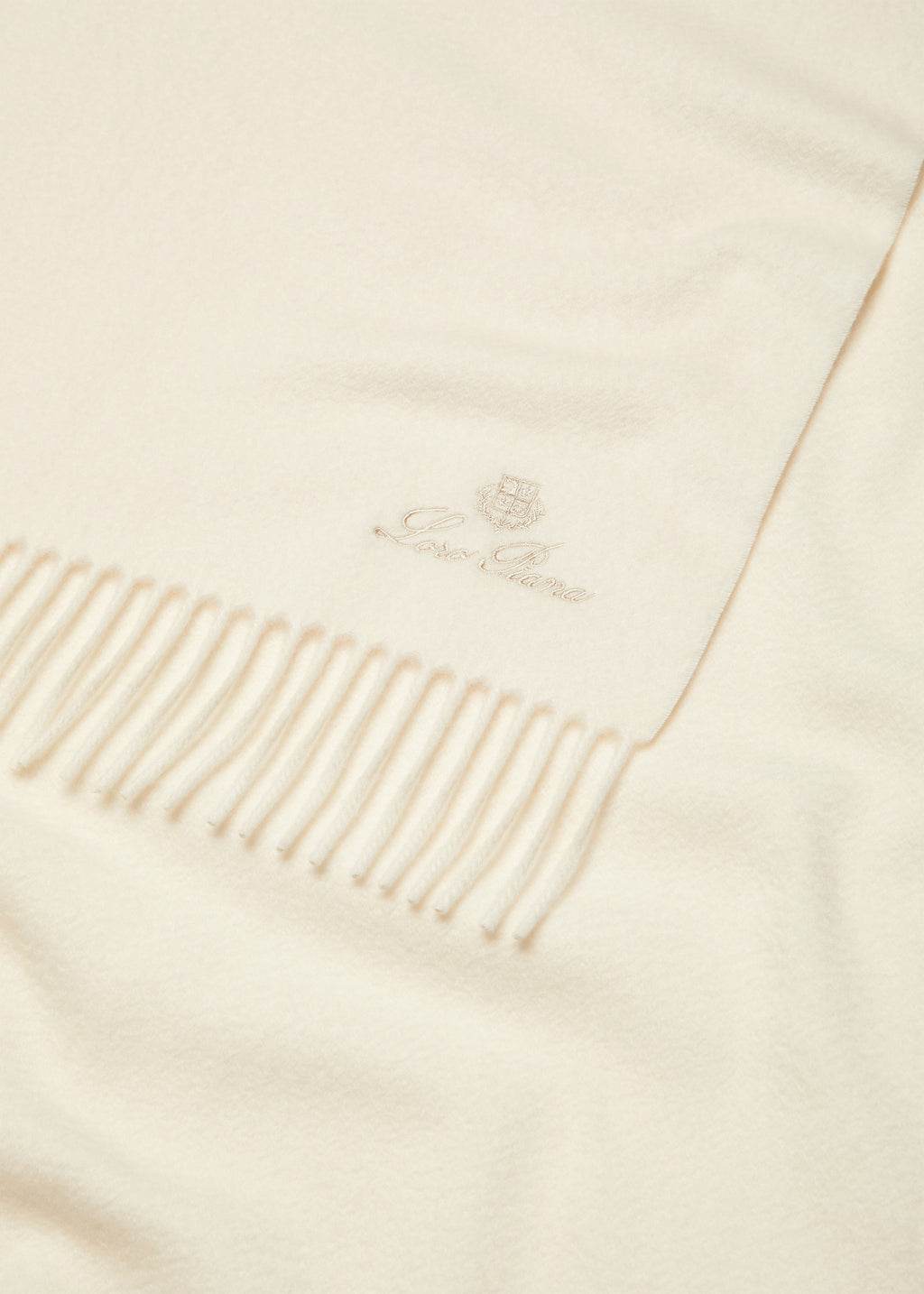 Cashmere shawl | FULL_WIDTH | BG_TRANSPARENT | Off-White