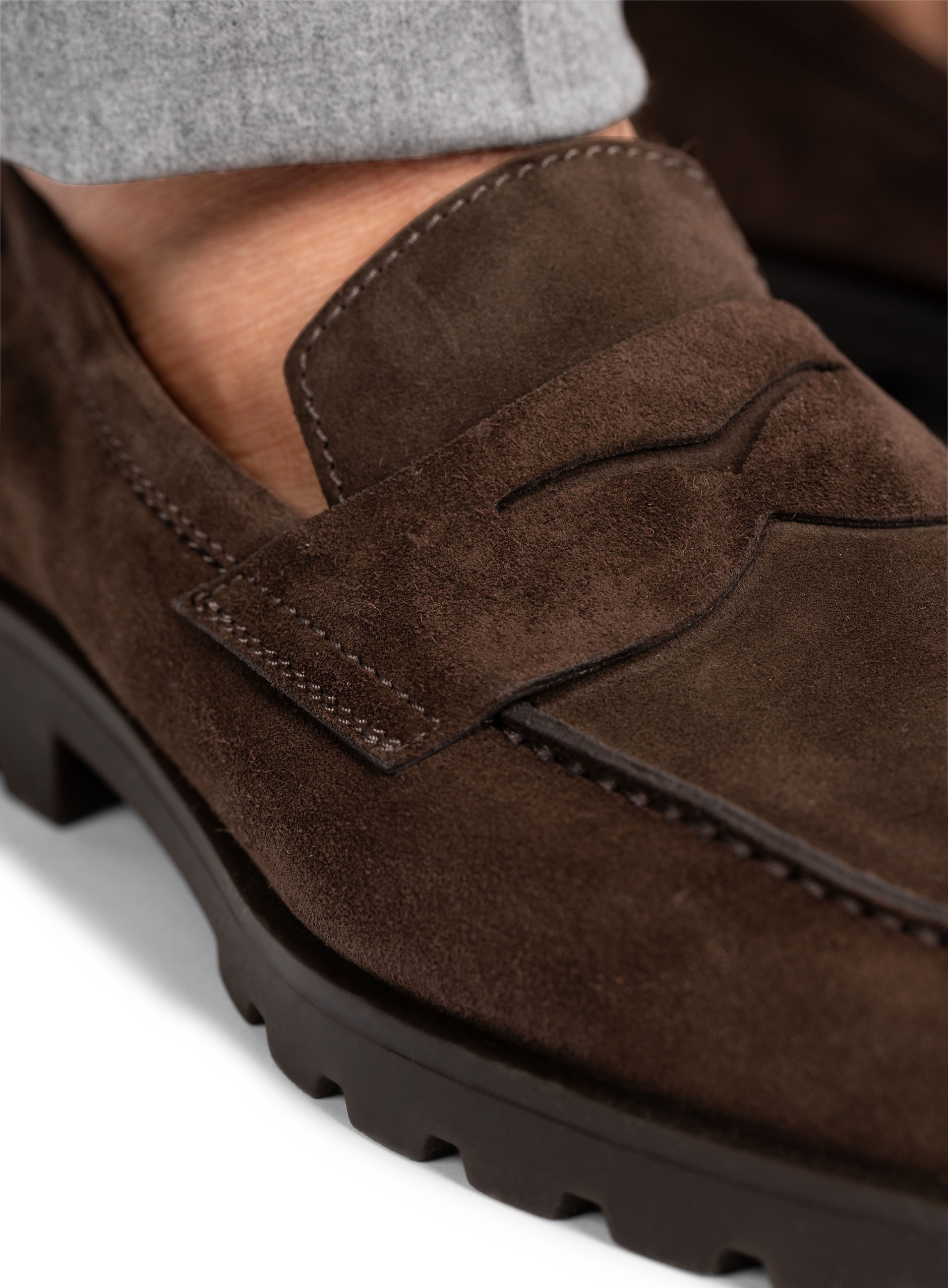 Suède loafers | D.Bruin