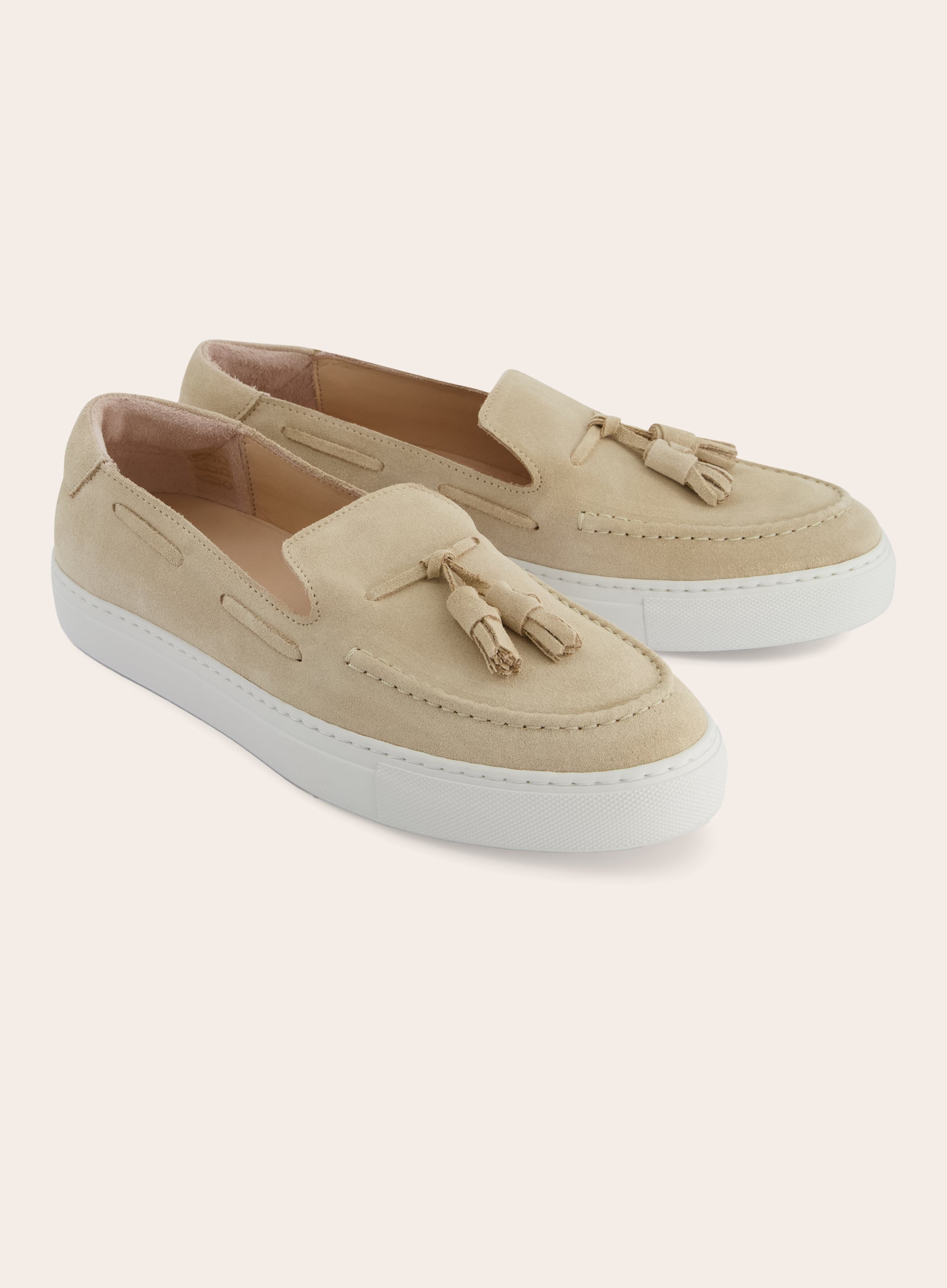 Suède tassel loafers | L.BEIGE