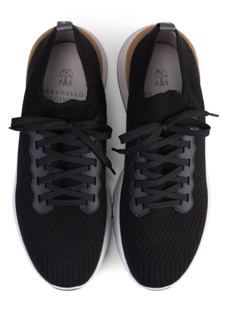 Knitted sneakers made of wool